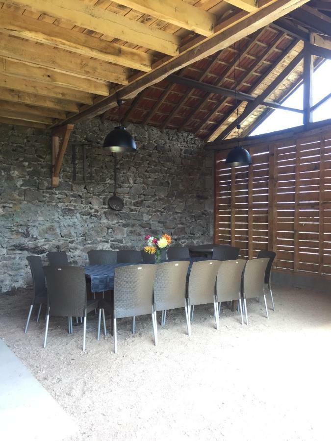 Grand Gite Maison D Alice Auvergne - 15 Personnes Saint-Bonnet-les-Quarts Εξωτερικό φωτογραφία